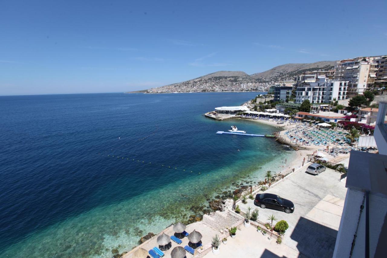 Blue Bay Hotel Sarande Bagian luar foto