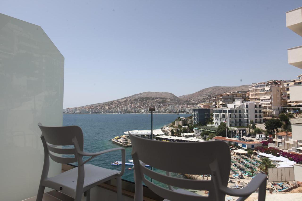 Blue Bay Hotel Sarande Bagian luar foto