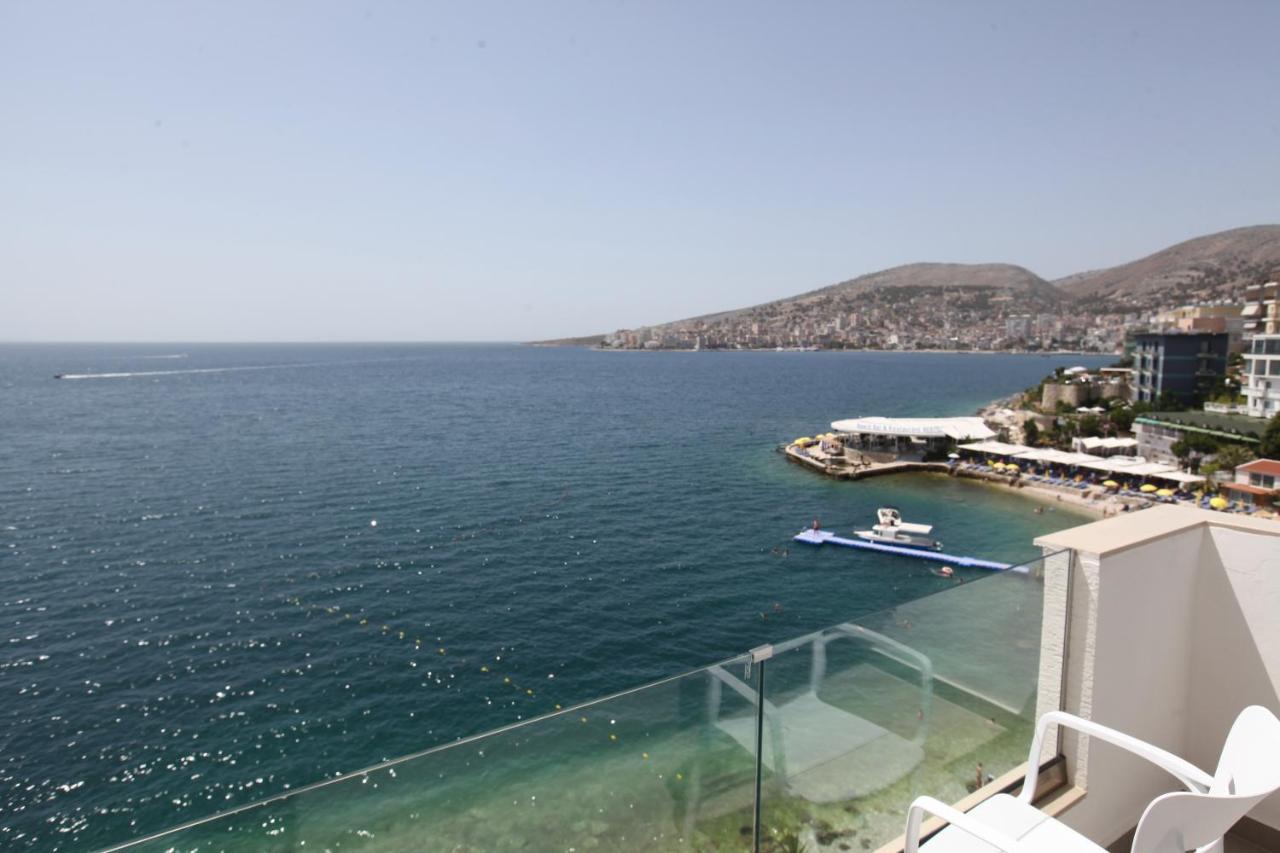 Blue Bay Hotel Sarande Bagian luar foto