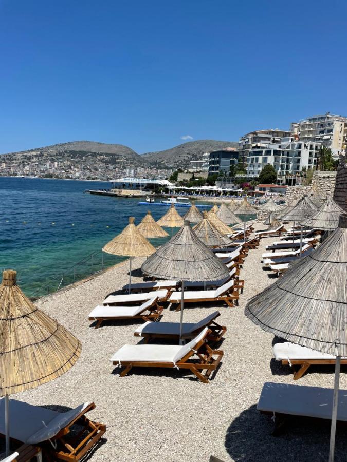 Blue Bay Hotel Sarande Bagian luar foto
