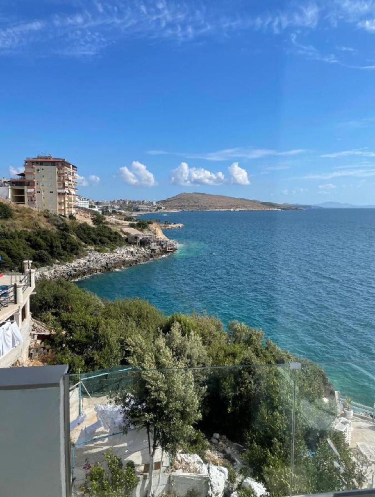 Blue Bay Hotel Sarande Bagian luar foto