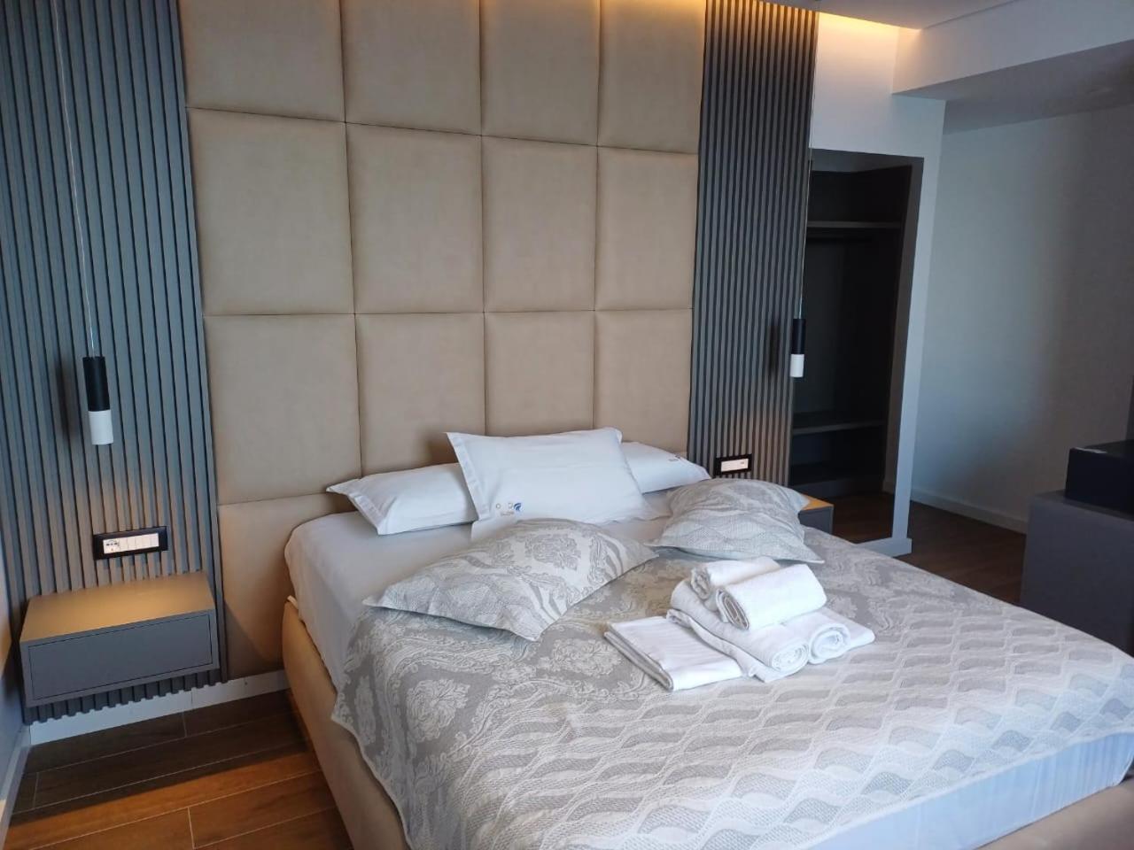 Blue Bay Hotel Sarande Bagian luar foto